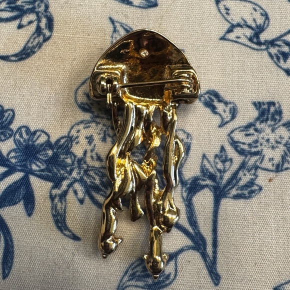 Free People Gold and Pearl Jellyfish Brooch - Picture 3 of 4